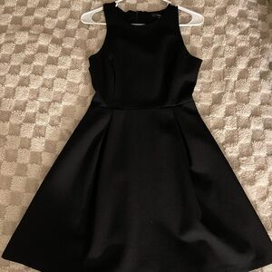 Elegant Black Sleeveless Dress